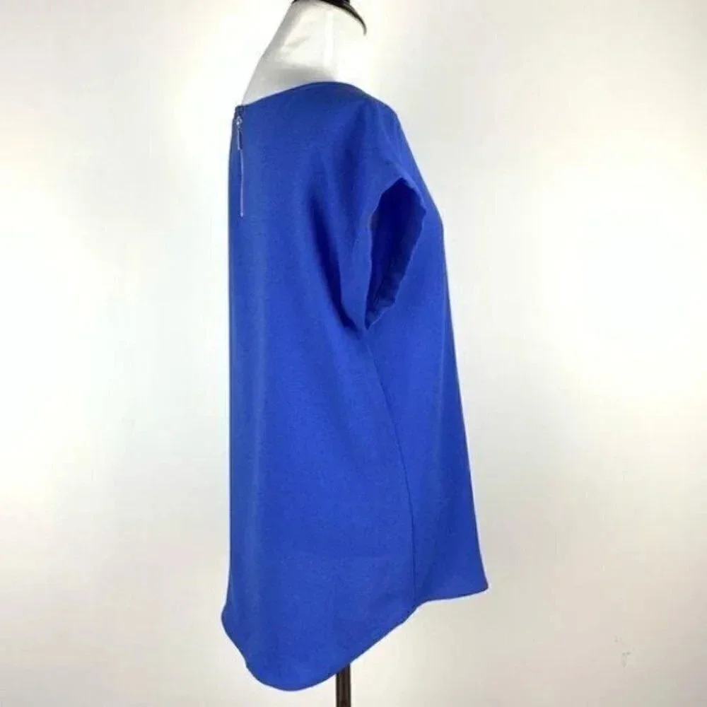 Express top size M Blue short sleeve lightweight